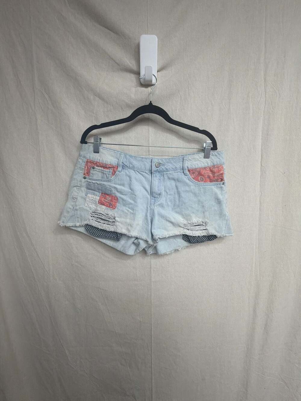 Lei Ashley Low Rise Denim Shorts Size 13 Patchwork Paisley Distressed